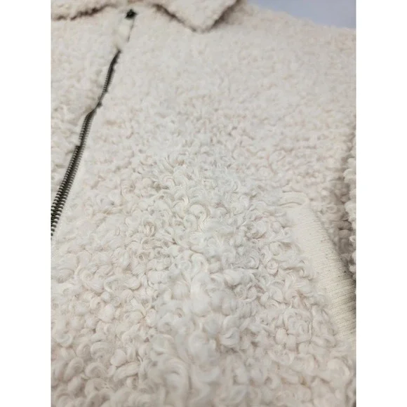 Universal Thread Jacket - Picture 3 of 9